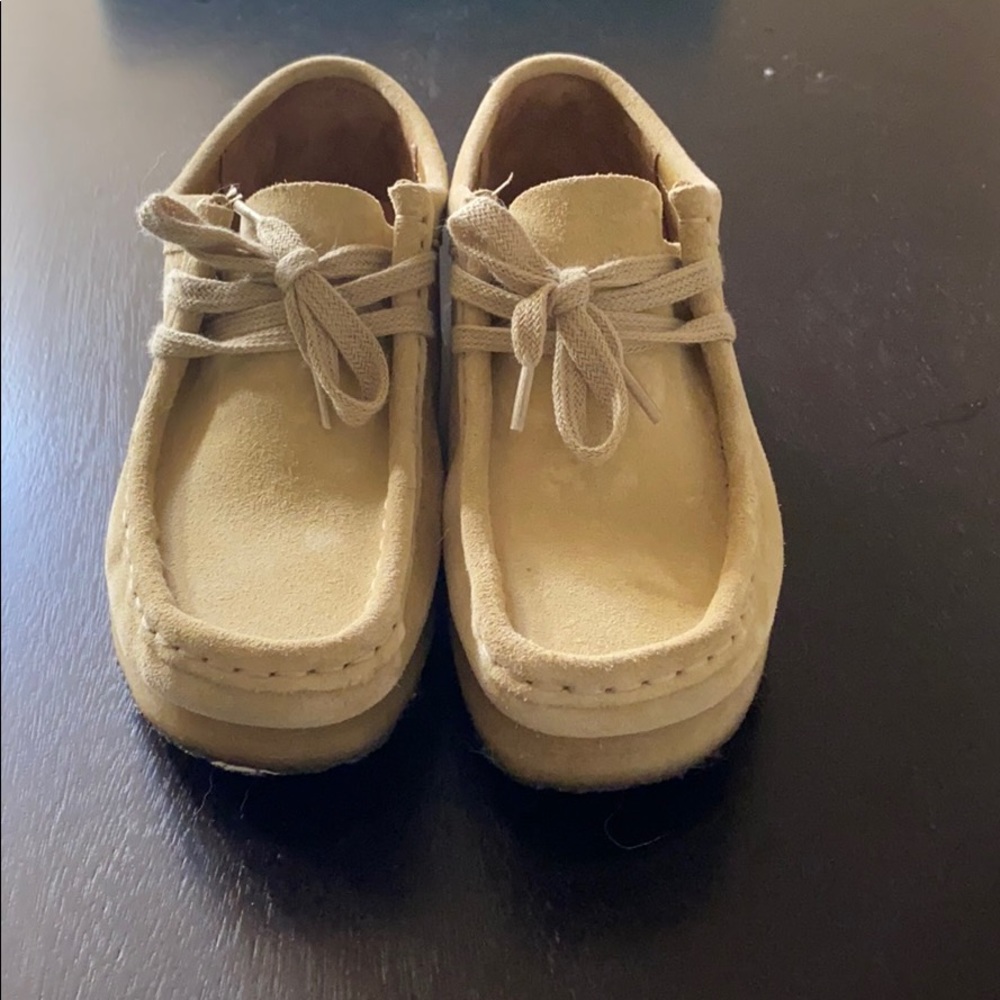 Clark’s Wallabees - Women’s 7